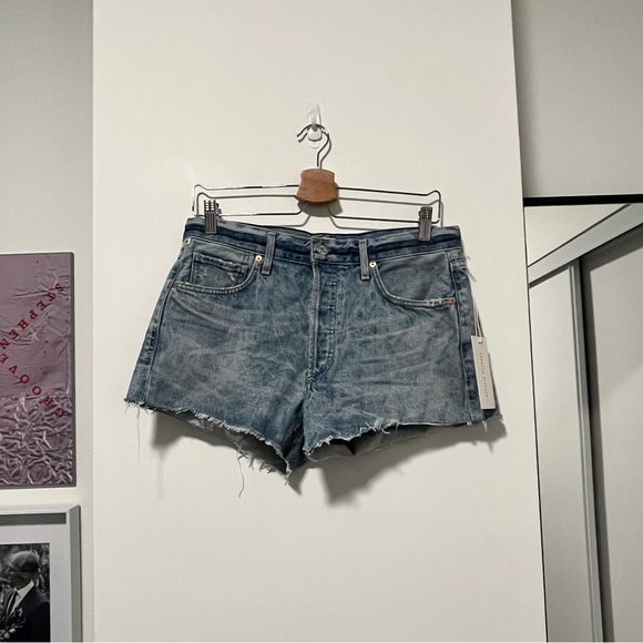 Citizens of Humanity Bree Relaxed Short in Daze - Picture 5 of 14